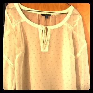 American Eagle sheer medium top
